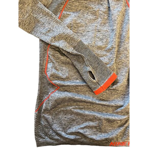 Fitted Nike Pro Long Sleeve Hooded Shirt - Picture 3 of 5
